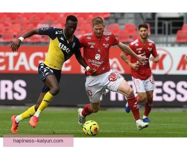 洛里昂俱乐部的崛起与发展：从法甲中游到欧洲赛场的奋斗历程