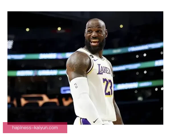 湖人詹姆斯关键时刻绝杀勇士带队连胜冲击季后赛