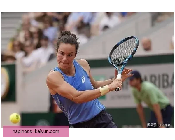 网球赛季精彩对决频现新星崭露头角引发关注