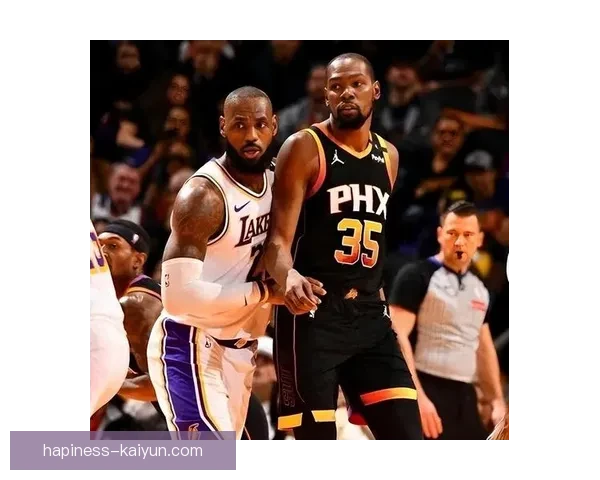 NBA季后赛格局突变巨星表现抢眼多队争冠形势愈发扑朔迷离