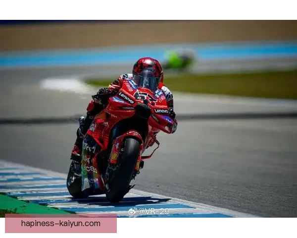 MotoGP赛季最新动态 杰克米勒与法比奥奎塔拉罗激战正酣