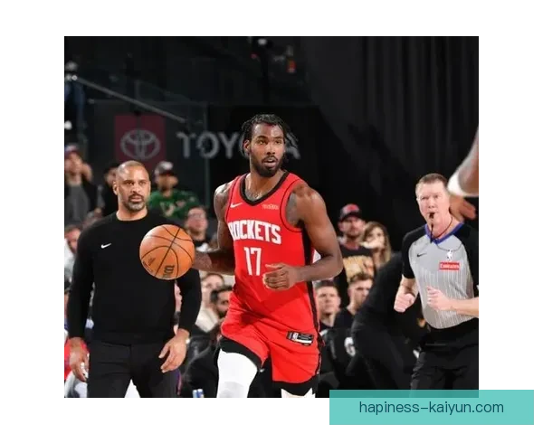 湖人詹姆斯复出引领球队连胜 火箭新星表现引关注